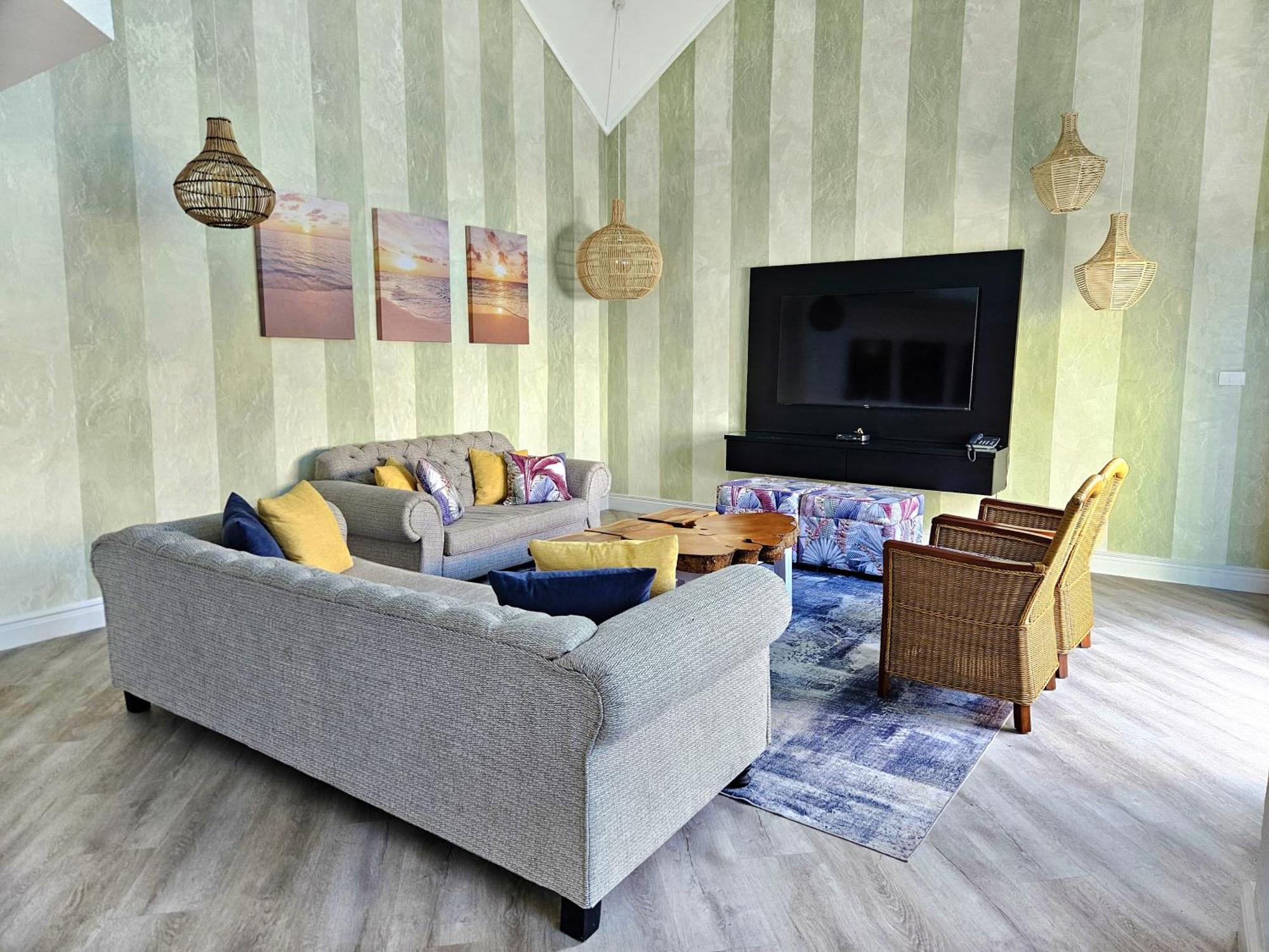 First Group La Montagne Hotel บัลลิโต ภายนอก รูปภาพ